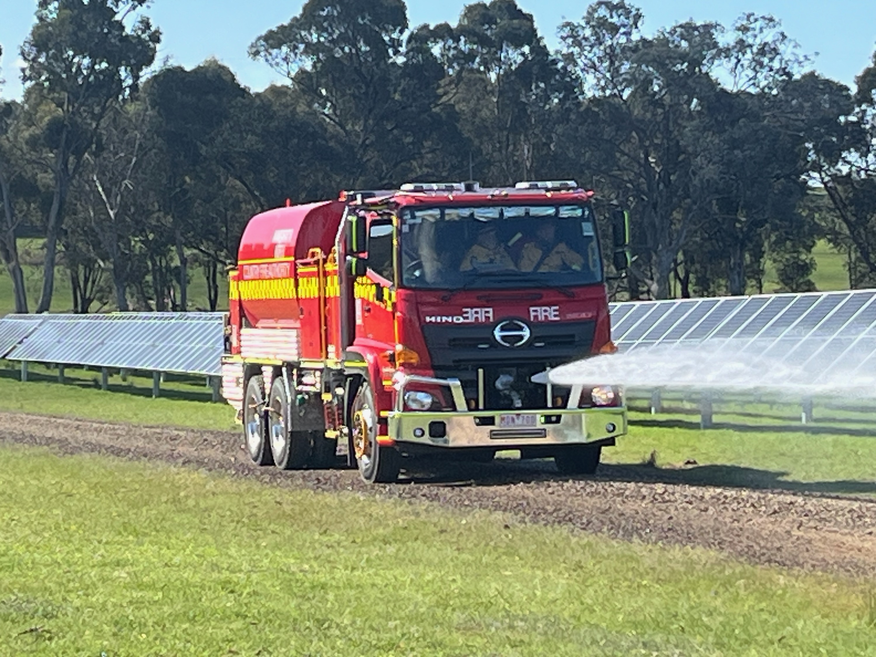 Fire-resilient renewable energy: minimising bushfire risk