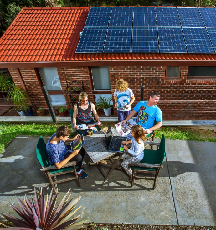 Rooftop solar generates over 10 per cent of Australia's electricity