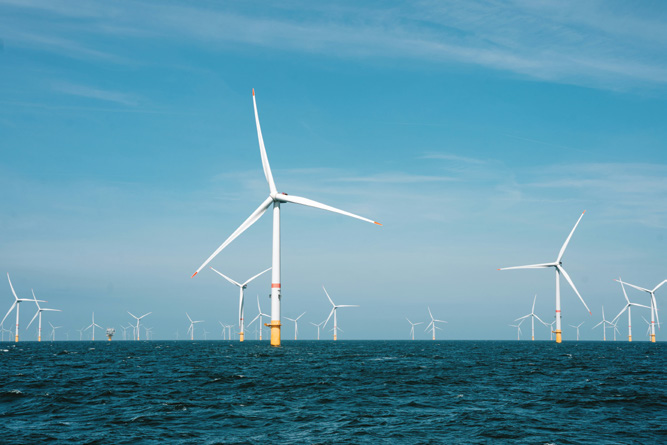 Recycling and decommissioning of offshore wind turbines