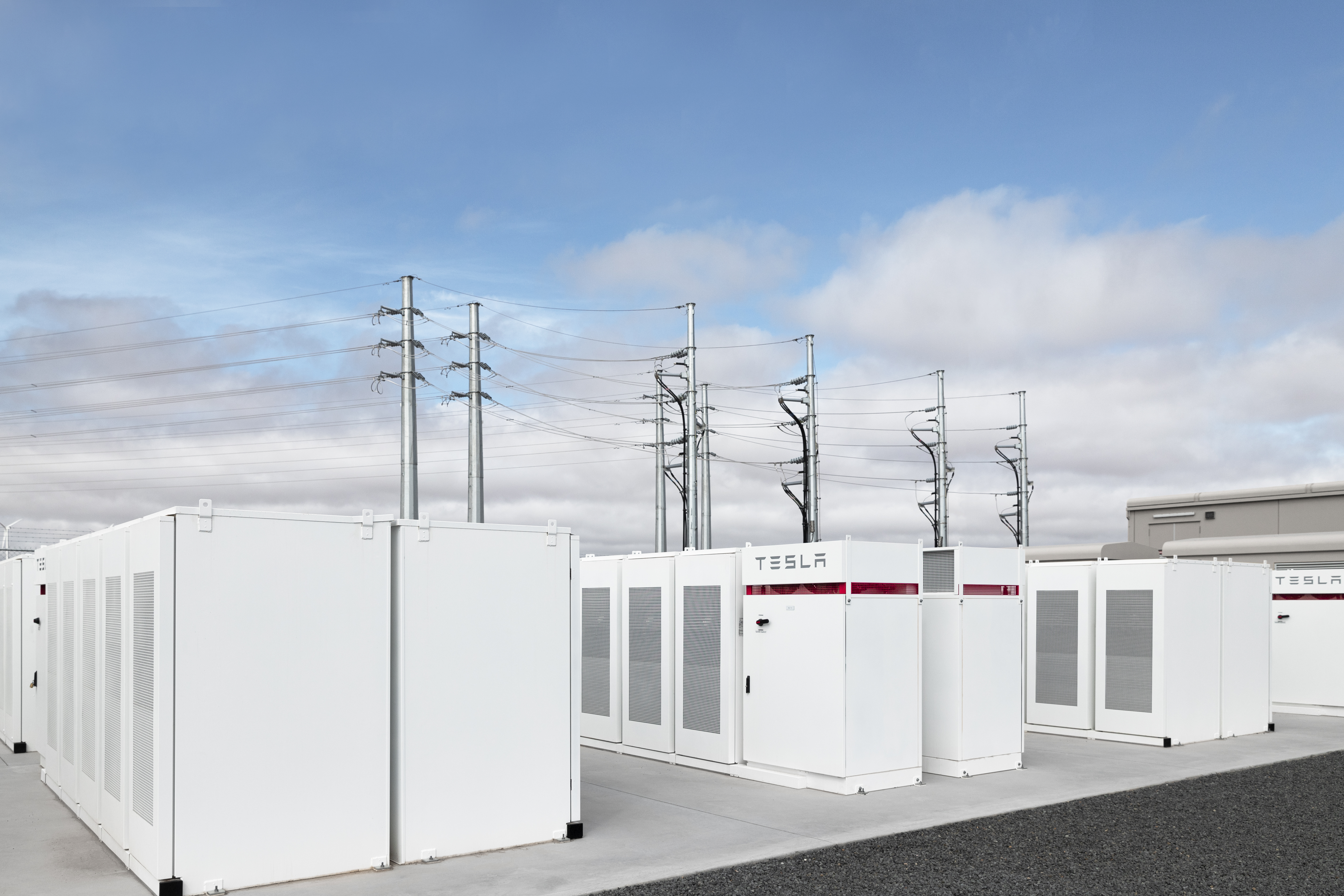 Energy storage has been a standout, breaking records yet again with a total of 870 MW / 1,936 MWh of new energy storage committed in Q4.